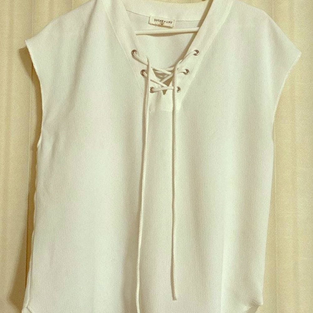 Sugar Lips cross tie Blouse